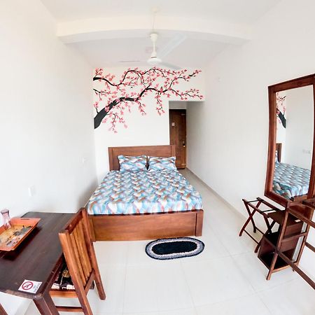 Baden Beach Hotel Kalkudah  Esterno foto