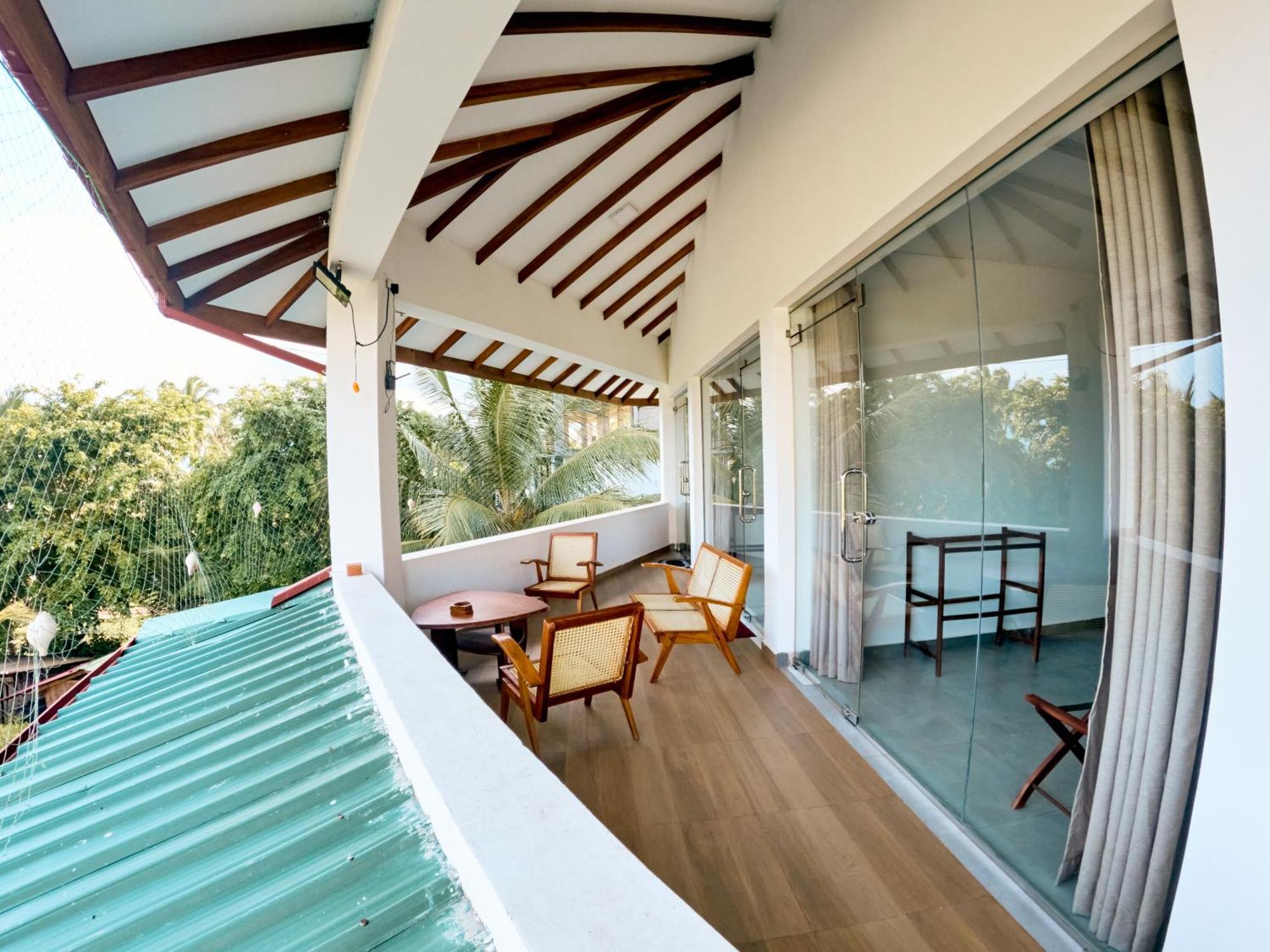 Baden Beach Hotel Kalkudah  Esterno foto